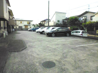 【駐車場】 | いつでも目の届く敷地内に駐車場があります♪お車をお持ちのファミリーさんにオススメです☆