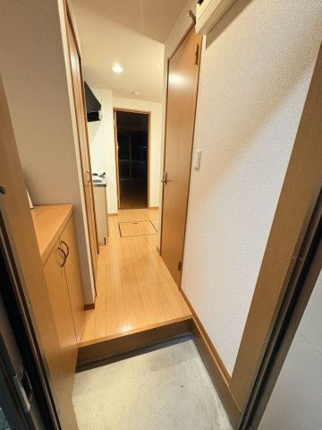 リヴェール市川Ｃ棟の玄関