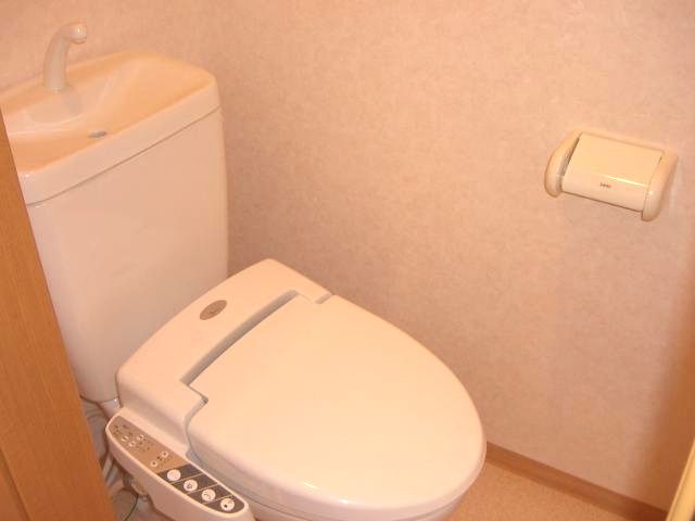 リヴェール市川Ｃ棟のトイレ