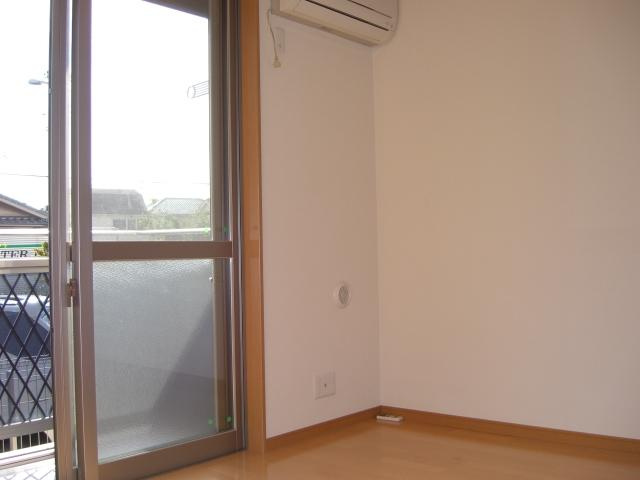 リヴェール市川Ｃ棟の洋室