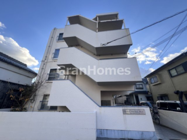 メゾン・ド・アイオーン 西明石