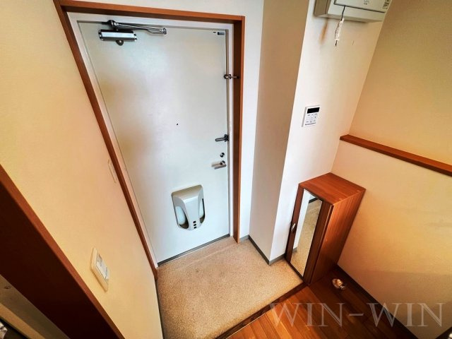 カーサフォルトゥーナの玄関