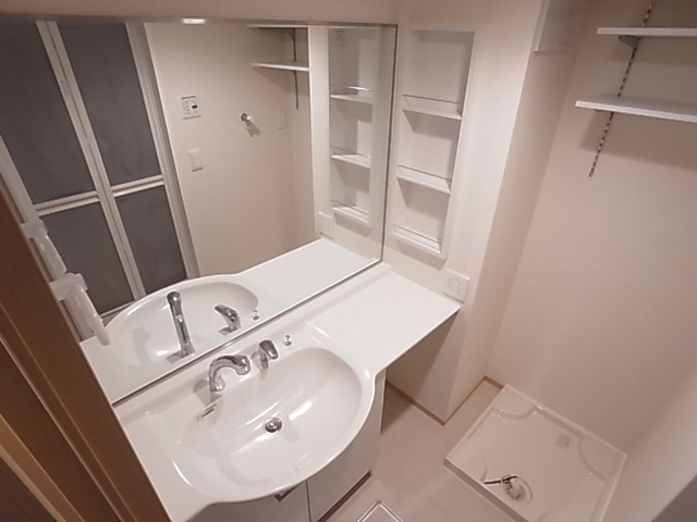 神戸市兵庫区中道通９丁目のアパートの洗面所|シャンプードレッサー