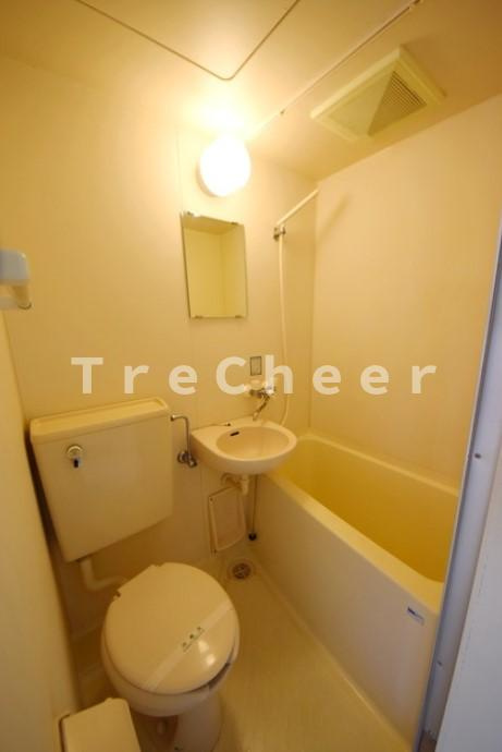 エルミ千駄木の浴室