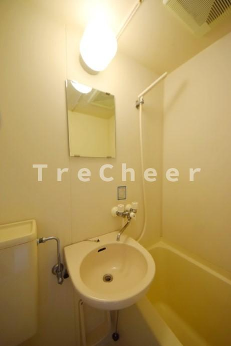 エルミ千駄木の洗面所