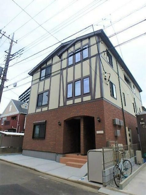 さいたま市浦和区常盤５丁目のアパート