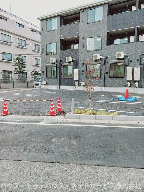 イーストフィールドⅠの駐車場