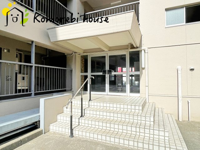 大宮植竹住宅のエントランス|落ち着いたエントランスです