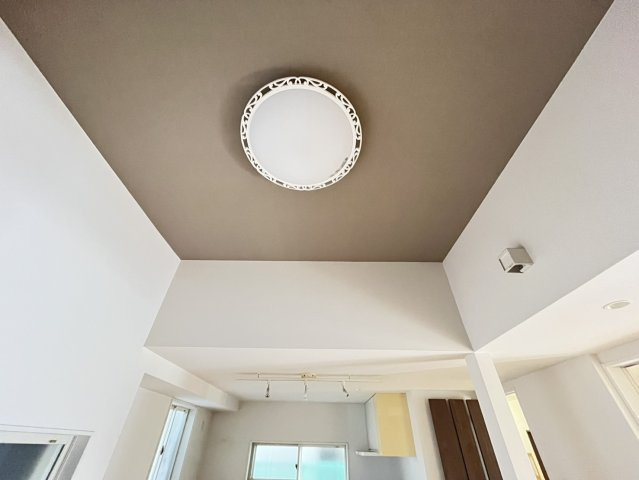 瓦宮二丁目中古戸建の居間・リビング