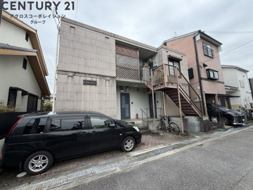閑静な住宅街のハイツです♪