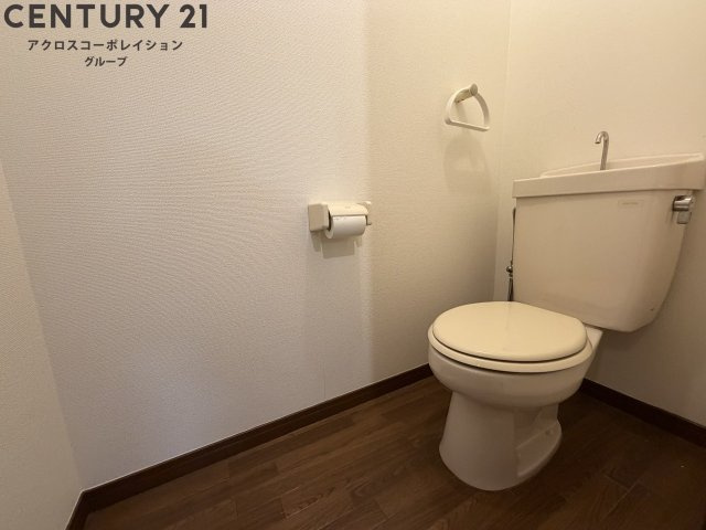 ゆったりとした空間のトイレです