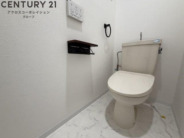 清潔感のあるトイレです