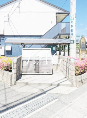 【その他共用部分】 | プランドール | 共用ゴミ捨て場です。