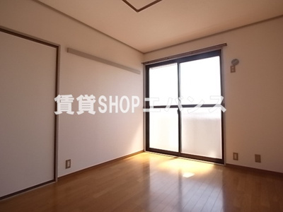 【寝室】 | ハイツカテリーナⅡ