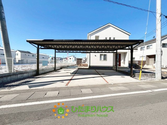 古河市女沼　中古一戸建ての駐車場