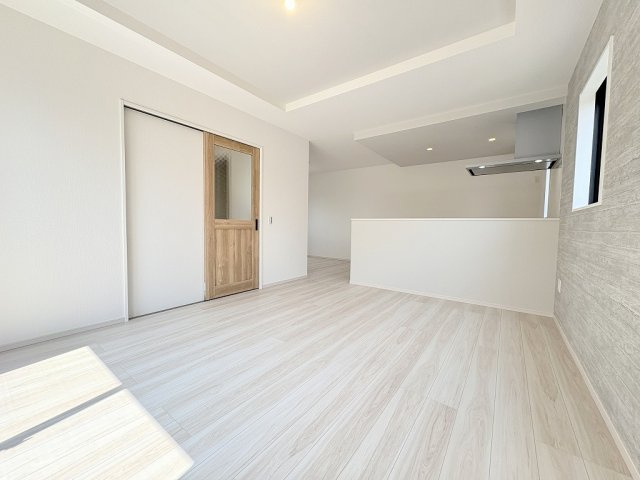 三郷市上彦名　新築戸建　全1棟の居間・リビング|同施工会社の参考写真になります。