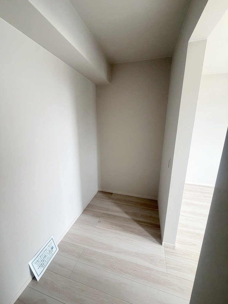 三郷市上彦名　新築戸建　全1棟の収納|季節物の大物家電の収納にも便利なウォークインクローゼット