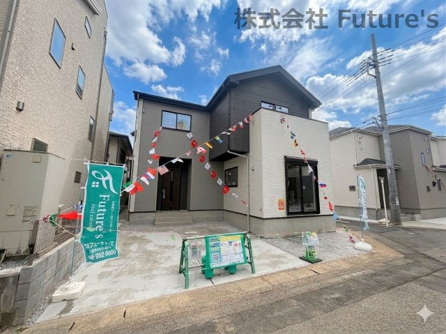 三郷市上彦名　新築戸建　全1棟の外観|角地につき開放的な立地です