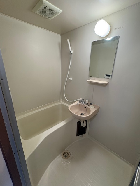 笹屋マンションの浴室