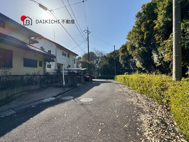 【前面道路含む現地写真】 | 東松山市白山台　中古戸建