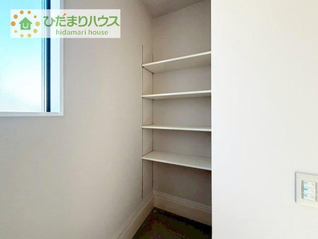 【収納】 | 取手市井野9期　新築戸建　2号棟 | 土間の玄関シューズクロークならアウトドア用品やベビーカーも土汚れを気にせずスッキリ収納できます！