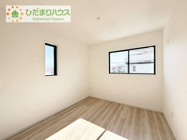 【洋室】 | 取手市井野9期　新築戸建　2号棟 | 木の温もりがやさしいフローリング♪