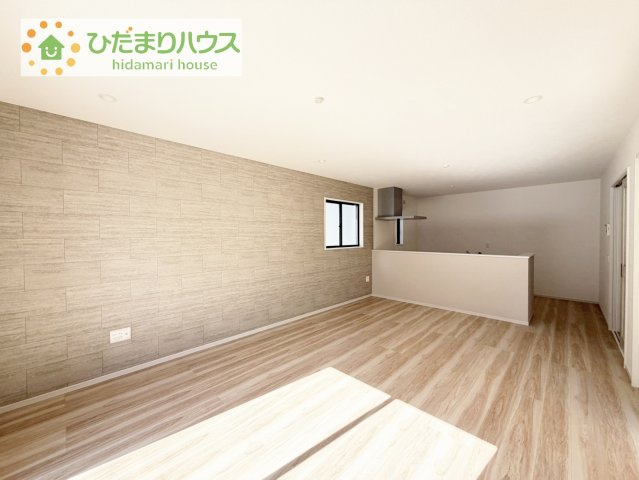 【居間・リビング】 | 取手市井野9期　新築戸建　2号棟 | お友達や親戚とホームパーティもいいですね(*^^*)