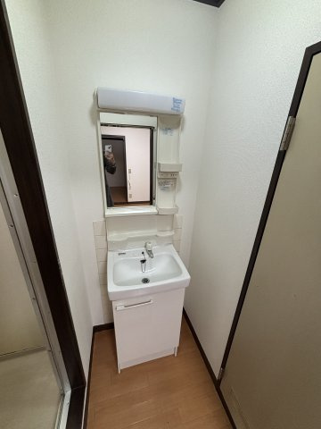 ファミール清水の独立洗面台