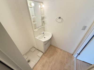 【洗面所】 | カーサフェリーチェB