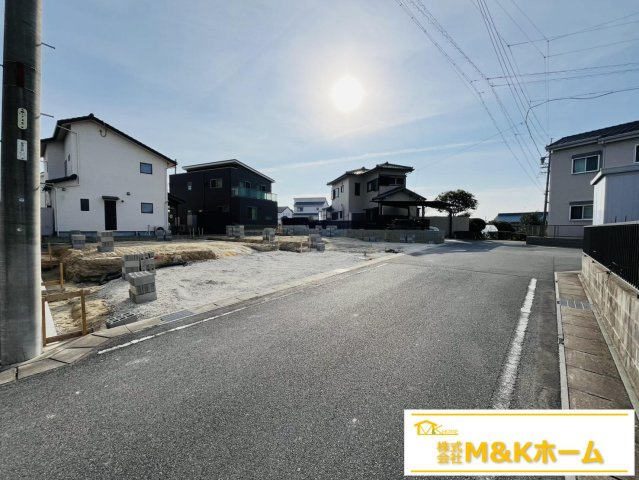 常滑市飛香台7丁目　全2棟　2号棟の前面道路含む現地写真|Ｒ8.2.5撮影　前道6ｍ！