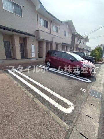 ハイステージ桜Aの駐車場