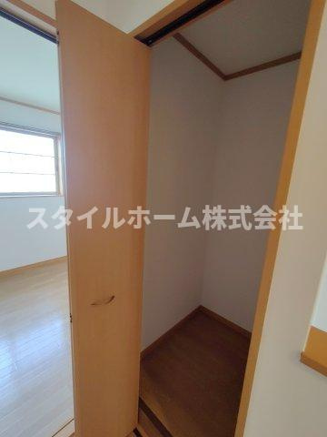 ハイステージ桜Aの内装|同建物内別部屋の写真です。