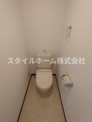 ハイステージ桜Aのトイレ|同建物内別部屋の写真です。