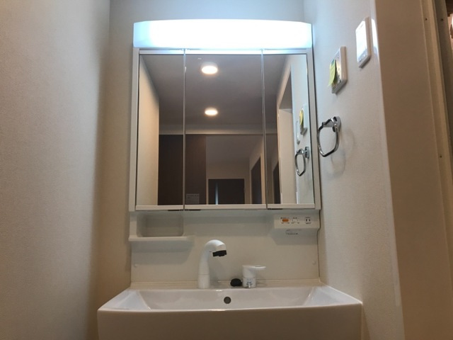 サンライト・洋の洗面所