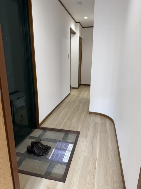 ＫＫビルの玄関