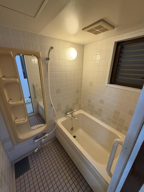 ＫＫビルの浴室