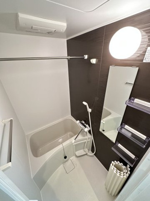 横浜市金沢区金沢町のアパートの浴室|浴室乾燥機付き♪
同施工タイプ