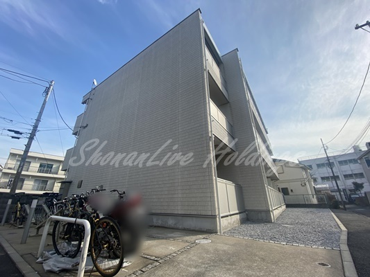 横浜市金沢区寺前２丁目の賃貸マンション