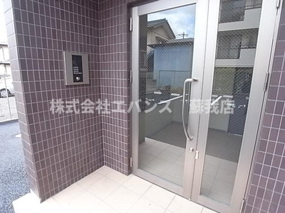 【エントランス】 | ルールドクロワール末広