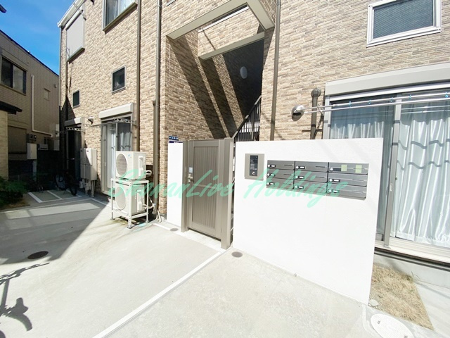 Berghaus　Shonan　Tsujidoのエントランス