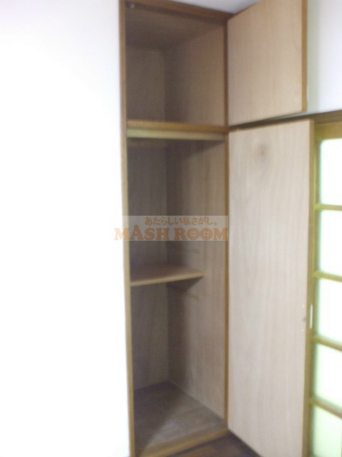 メゾン・ミネⅠの玄関