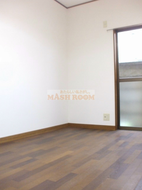 メゾン・ミネⅠの居間・リビング