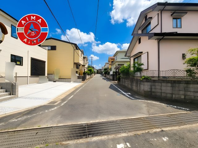 筑紫野市大字永岡第1-1棟（1号棟）　の外観|前面道路含む現地の写真です。