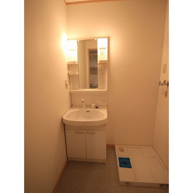 アムール 長崎の独立洗面台