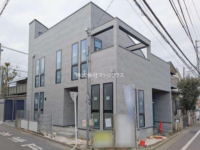 練馬区春日町4丁目　屋上庭園×角地　車庫付ハイグレード住宅　限定1棟