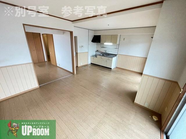 グリーンハイツ白山第1の居間・リビング