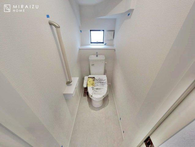 【トイレ】 | おしり洗浄、ビデ洗浄、暖房便座の機能を標準装備。トイレットペーパーの無駄遣いを防ぎ、肌を傷つける心配がありません♪