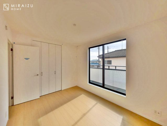 【収納】 | 日当たりの良いお家は嬉しいですよね。それぞれ価値観が分かれる箇所です、実際に内覧して日当たりの心地よさをご体感下さいね♪