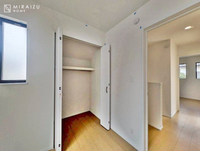 【前面道路含む現地写真】 | 日当たりの良いお家は嬉しいですよね。それぞれ価値観が分かれる箇所です、実際に内覧して日当たりの心地よさをご体感下さいね♪