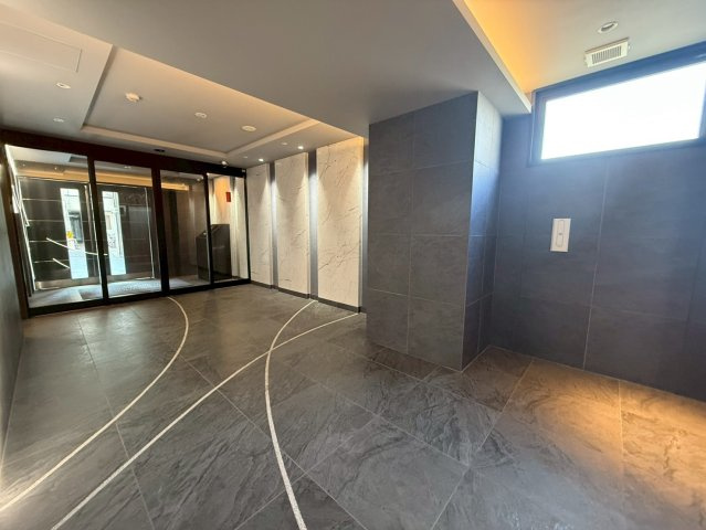 【エントランス】 | プレサンス大国町ブライス